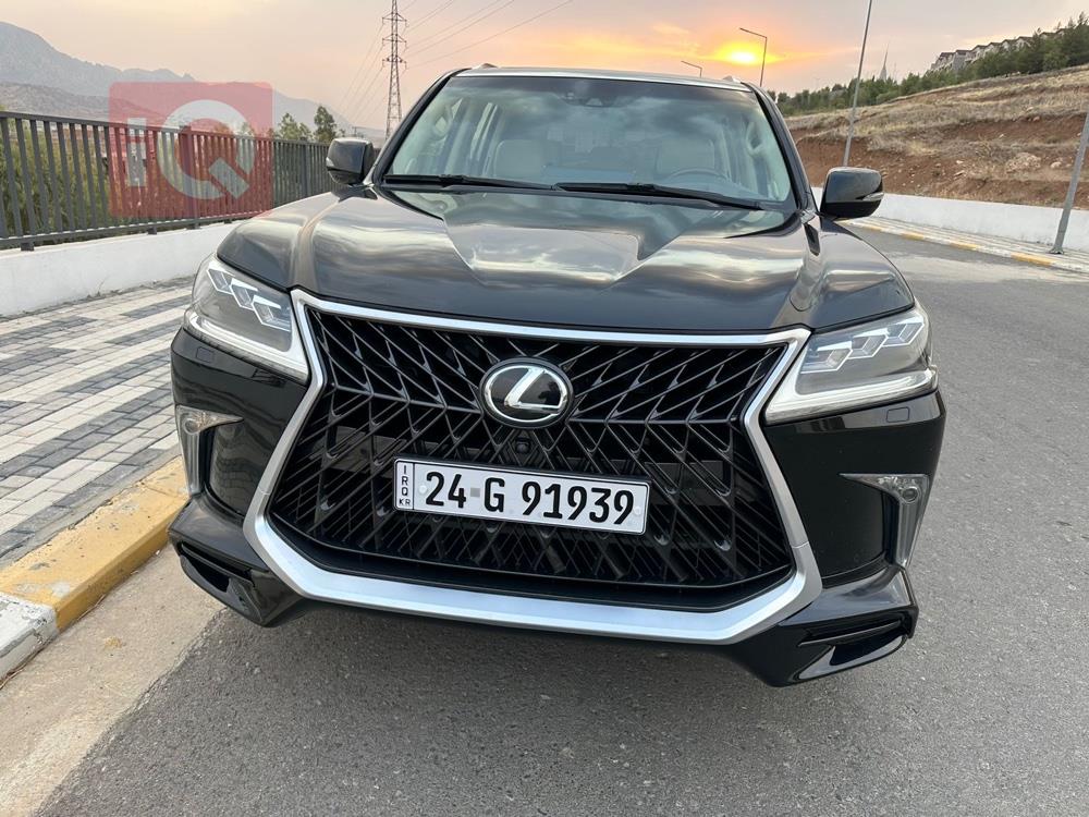 Lexus LX